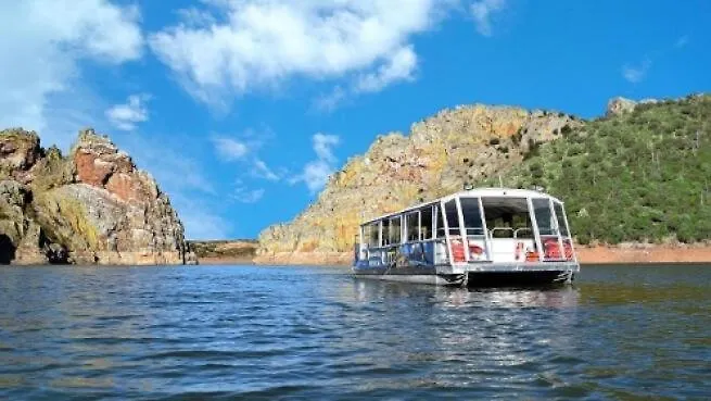 Exedra 3 Estrellas * Carcaboso