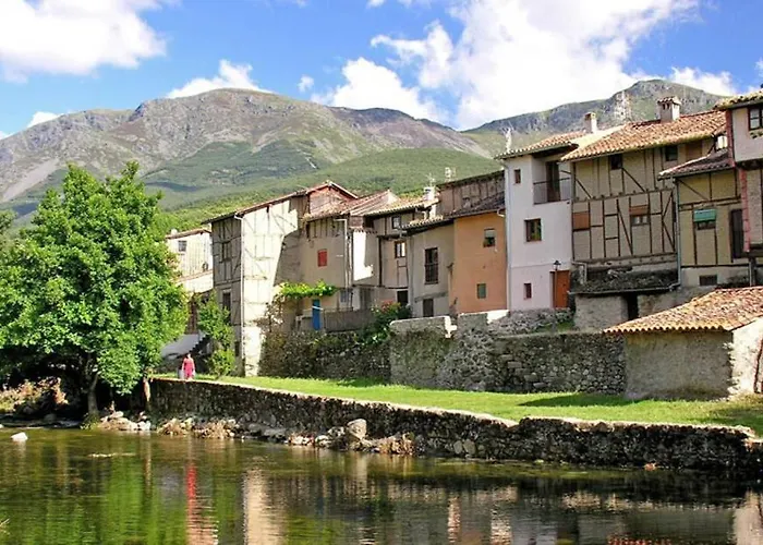 Exedra 3 Estrellas * Carcaboso